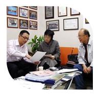 2009年2月12日 中国纺织科学研究院技术专家吕世静教授来桂林考察调研